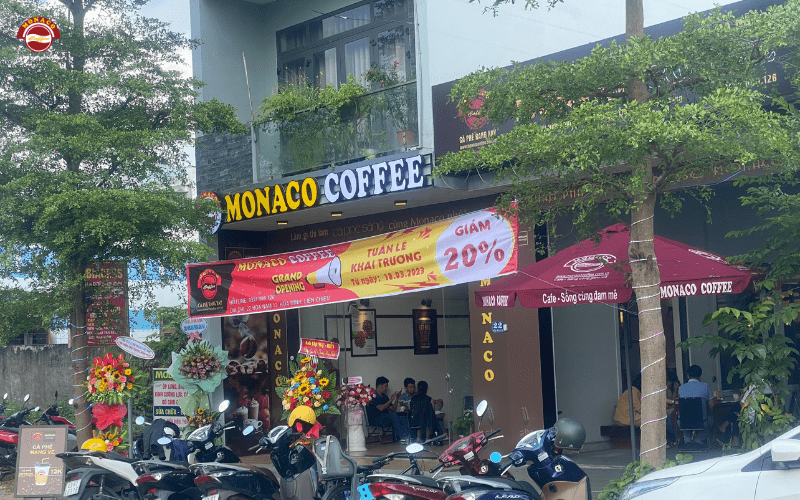 Monaco Coffee, với hơn 400 cửa hàng tại 25 tỉnh thành, là một thương hiệu nhượng quyền cafe uy tín
