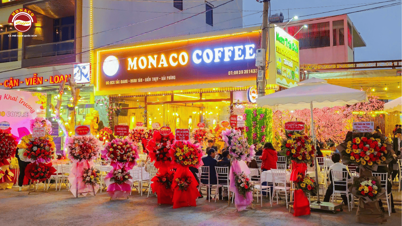 Monaco Coffee, ví dụ, là một thương hiệu cà phê nhượng quyền uy tín với cam kết mang đến cà phê sạch và chất lượng cao cho khách hàng.